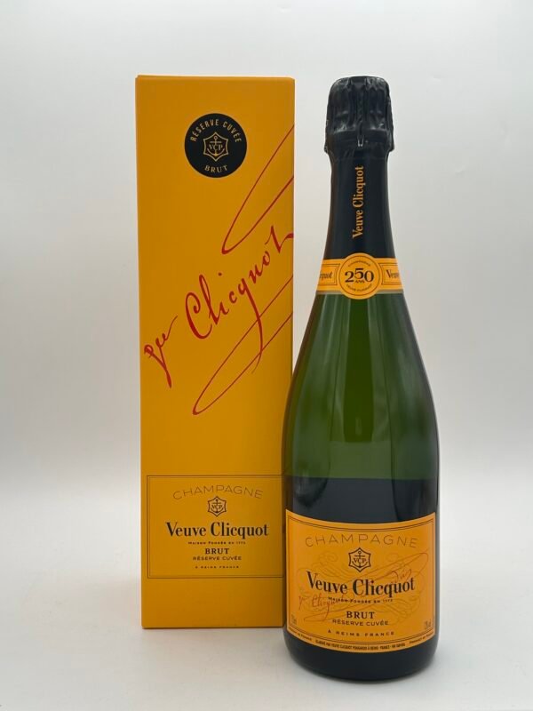 Champagne Veuve Clicquot Brut - L'emblème de la Maison Veuve Clicquot​